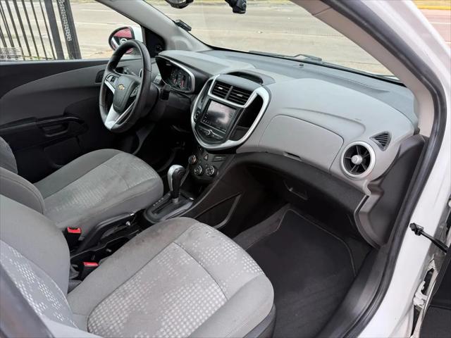 2020 Chevrolet Sonic FWD Hatchback 1FL 5-Door