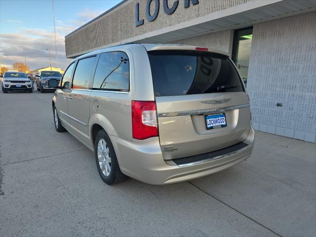 2015 Chrysler Town and Country Touring 2015 Chrysler Town and Country Touring