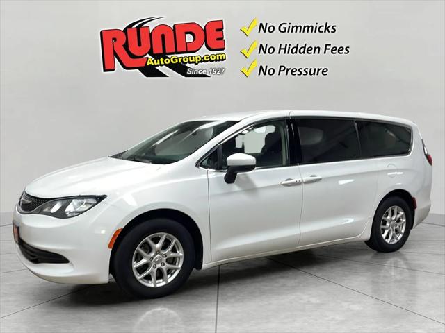 2020 Chrysler Voyager LX 2020 Chrysler Voyager LX