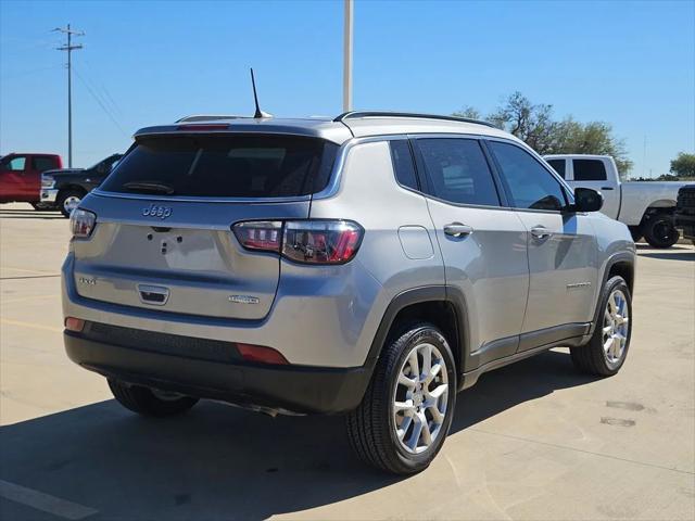 2024 Jeep Compass Latitude Lux FWD 2024 Jeep Compass Latitude Lux FWD