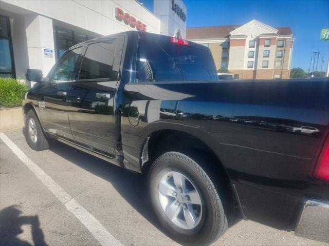 2022 RAM 1500 Classic SLT Crew Cab 4x2 57 Box