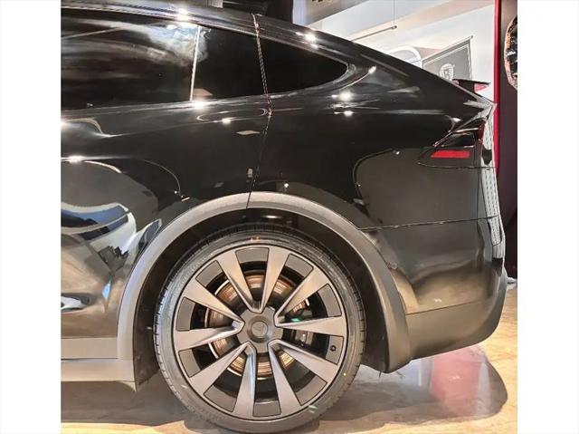 2022 Tesla Model X Plaid Tri Motor All-Wheel Drive