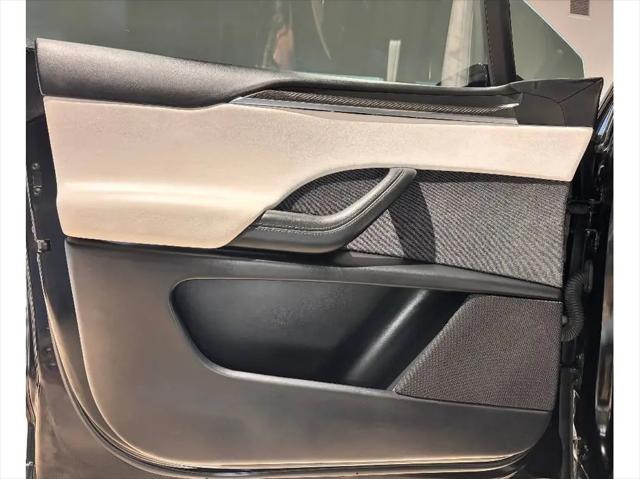 2022 Tesla Model X Plaid Tri Motor All-Wheel Drive