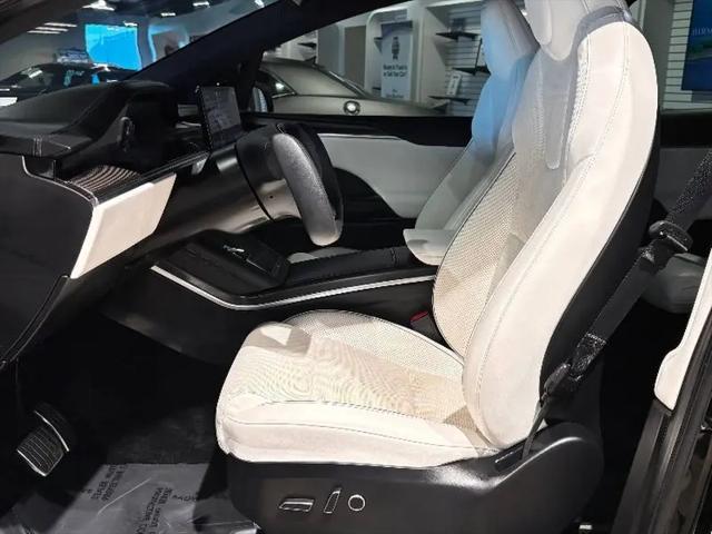 2022 Tesla Model X Plaid Tri Motor All-Wheel Drive