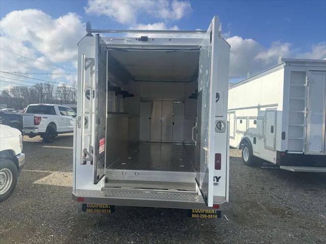 2025 Ford Transit Cutaway Unknown
