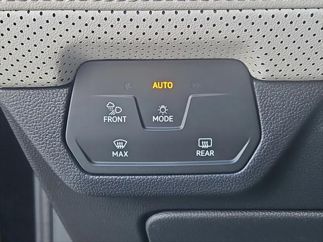 2026 Volkswagen Atlas Cross Sport SEL Premium R-Line