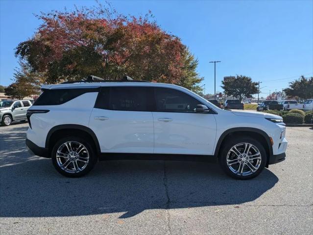2025 Chevrolet Traverse AWD LT