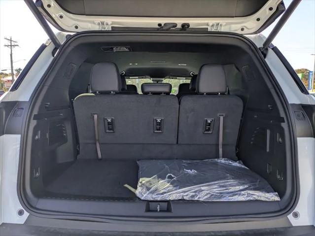 2025 Chevrolet Traverse AWD LT