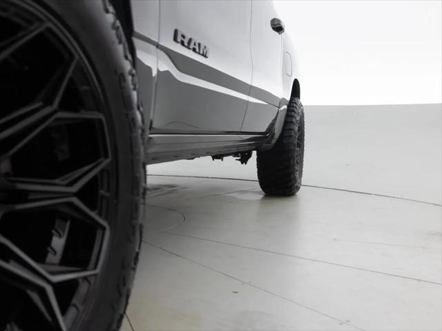 2020 Ram 1500 Big Horn Crew Cab 4x4 5'7" Box