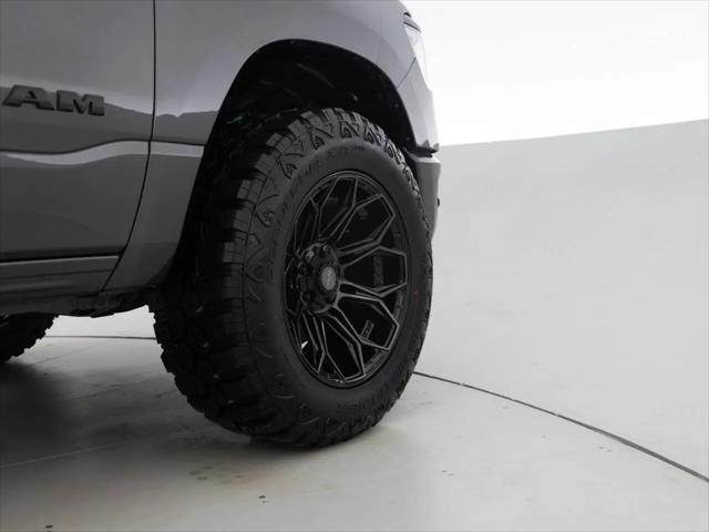 2020 Ram 1500 Big Horn Crew Cab 4x4 5'7" Box