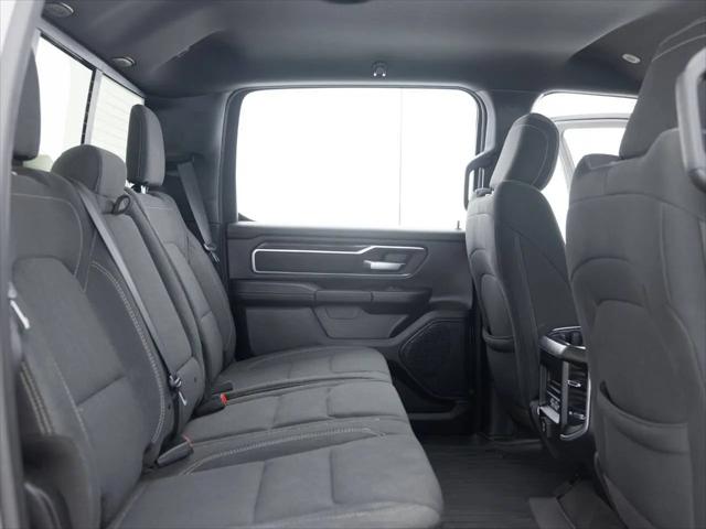 2020 Ram 1500 Big Horn Crew Cab 4x4 5'7" Box