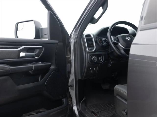 2020 Ram 1500 Big Horn Crew Cab 4x4 5'7" Box