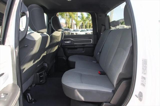 2021 Ram 3500 Big Horn Crew Cab 4x4 8' Box