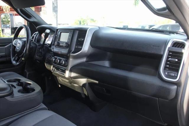 2021 Ram 3500 Big Horn Crew Cab 4x4 8' Box