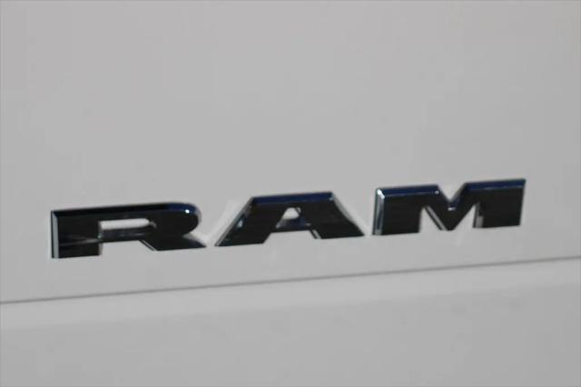 2021 Ram 3500 Big Horn Crew Cab 4x4 8' Box