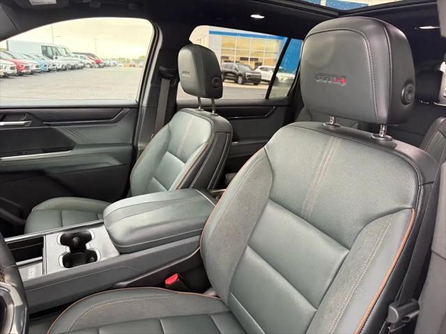 2024 GMC Acadia AWD AT4