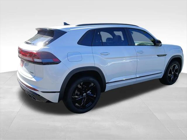 2026 Volkswagen Atlas Cross Sport SEL R-Line Black
