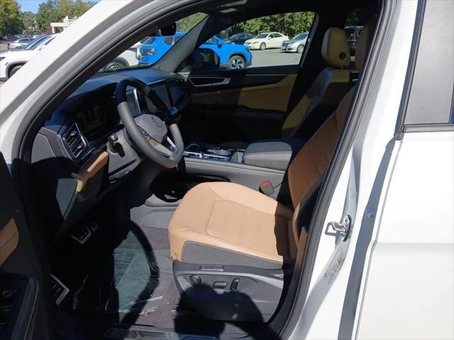 2026 Volkswagen Atlas Cross Sport SEL R-Line Black