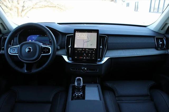 2026 Volvo XC90 Plug-In Hybrid Ultra Dark Theme, T8 AWD, Electric/Gasoline, 7 Seats