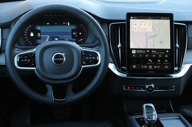 2026 Volvo XC90 Plug-In Hybrid Ultra Dark Theme, T8 AWD, Electric/Gasoline, 7 Seats