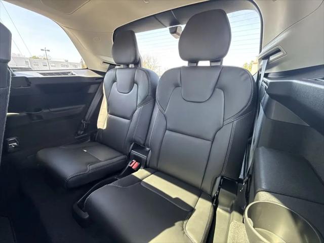 2026 Volvo XC90 Plug-In Hybrid Ultra Dark Theme, T8 AWD, Electric/Gasoline, 7 Seats