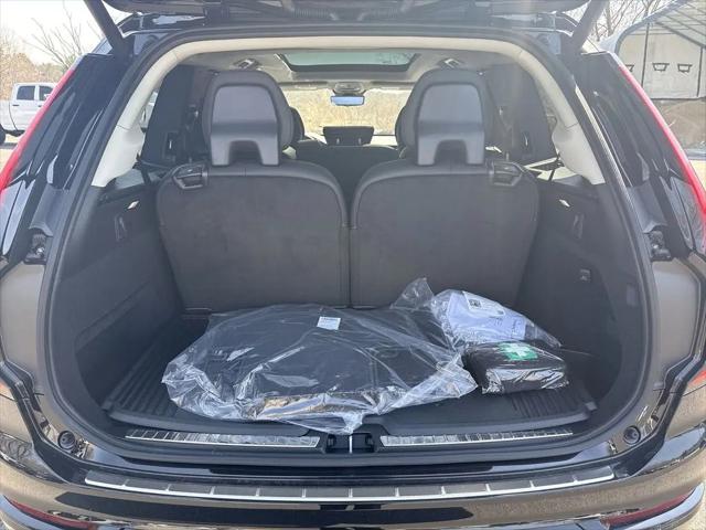 2026 Volvo XC90 Plug-In Hybrid Ultra Dark Theme, T8 AWD, Electric/Gasoline, 7 Seats