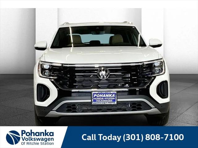 2026 Volkswagen Atlas Cross Sport SE with Technology