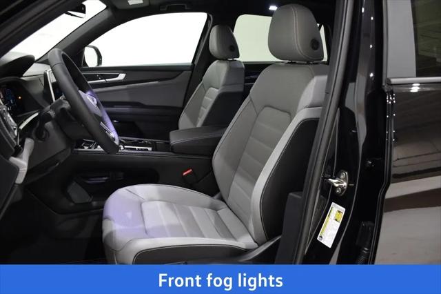 2026 Volkswagen Atlas Cross Sport SEL R-Line Black