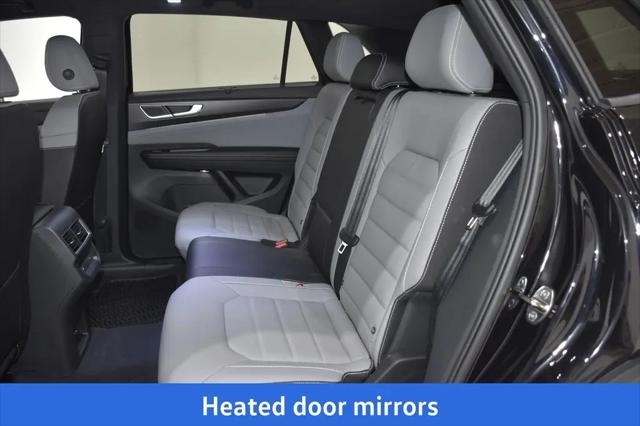 2026 Volkswagen Atlas Cross Sport SEL R-Line Black