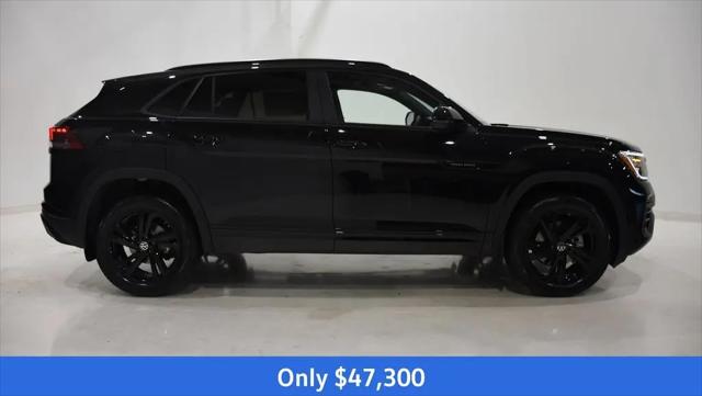 2026 Volkswagen Atlas Cross Sport SEL R-Line Black