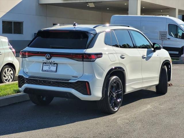 2026 Volkswagen Tiguan SE R-Line Black