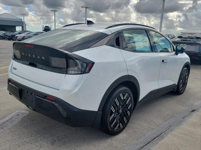 2026 Nissan LEAF PLATINUM+