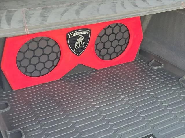 2022 Lamborghini Urus Graphite Capsule