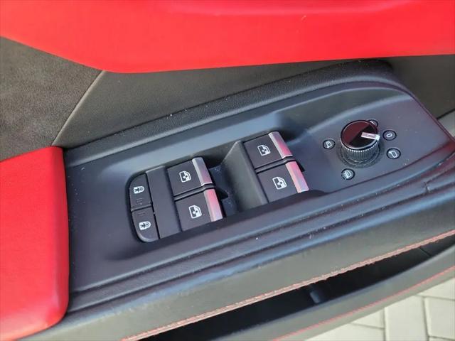2022 Lamborghini Urus Graphite Capsule
