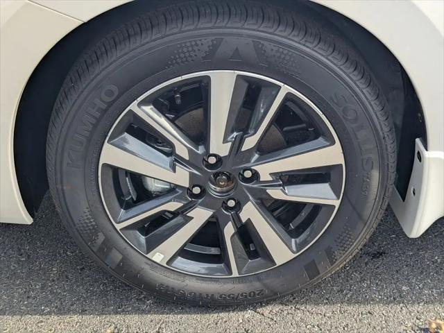 2025 Nissan Versa 1.6 SV