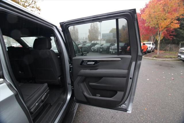 2026 Chevrolet Suburban LS, 4WD