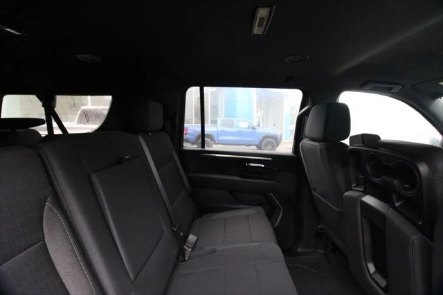 2026 Chevrolet Suburban LS, 4WD
