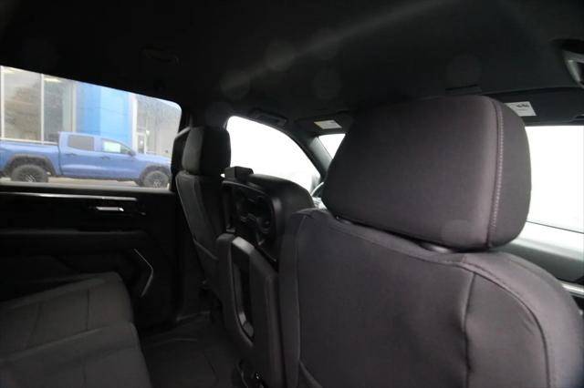 2026 Chevrolet Suburban LS, 4WD