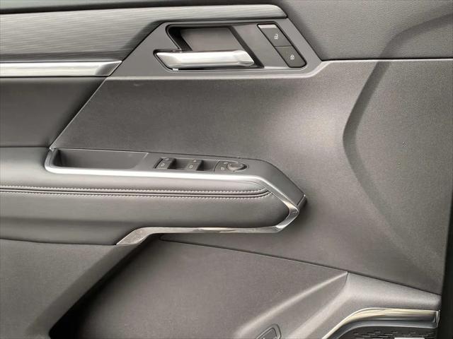 2026 GMC Acadia Elevation FWD