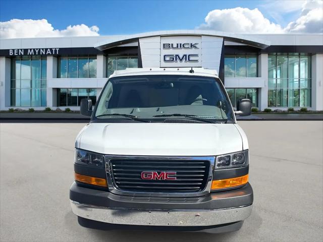 2025 GMC Savana Cutaway Work Van
