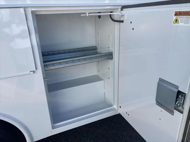 2025 GMC Savana Cutaway Work Van