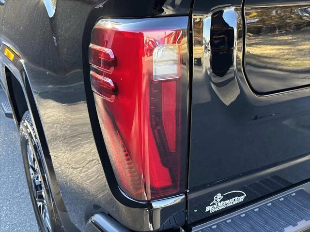 2026 GMC Sierra 2500HD Crew Cab, Standard Bed, Denali, 4WD