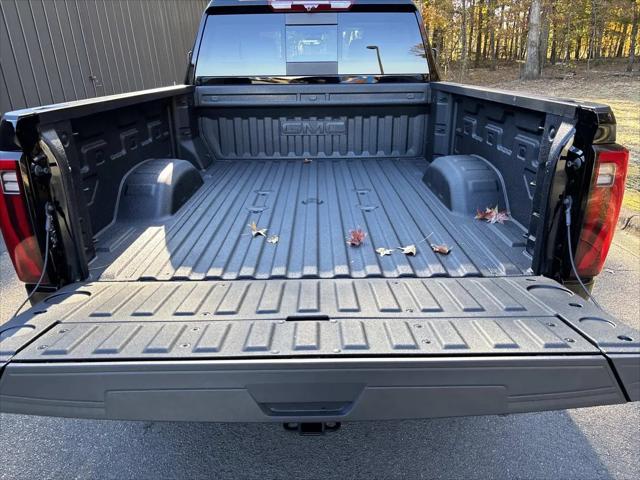 2026 GMC Sierra 2500HD Crew Cab, Standard Bed, Denali, 4WD