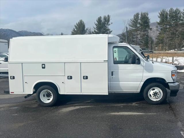 2026 Ford E-350 Cutaway E-Series Cutaway