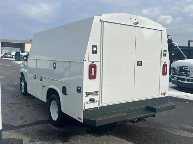 2026 Ford E-350 Cutaway E-Series Cutaway