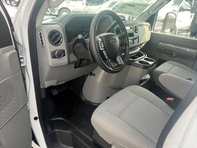 2026 Ford E-350 Cutaway E-Series Cutaway