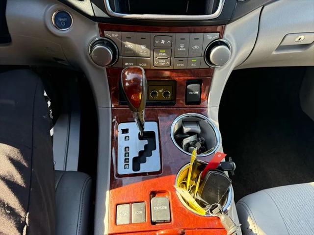 2013 Toyota Highlander Hybrid Limited V6