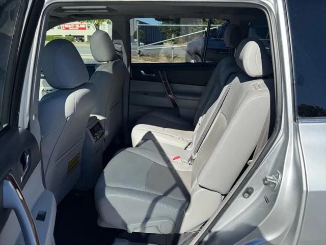 2013 Toyota Highlander Hybrid Limited V6