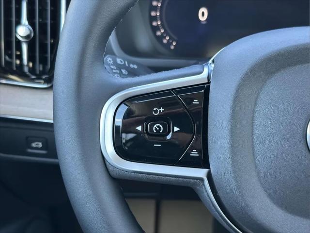 2026 Volvo XC90 Plus, B6 AWD Gas (mild hybrid), Gasoline, Bright, 7 Seats