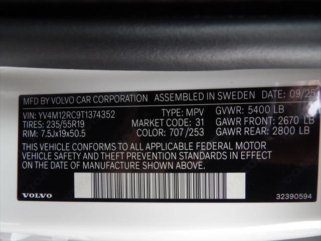 2026 Volvo XC60 B5 Plus